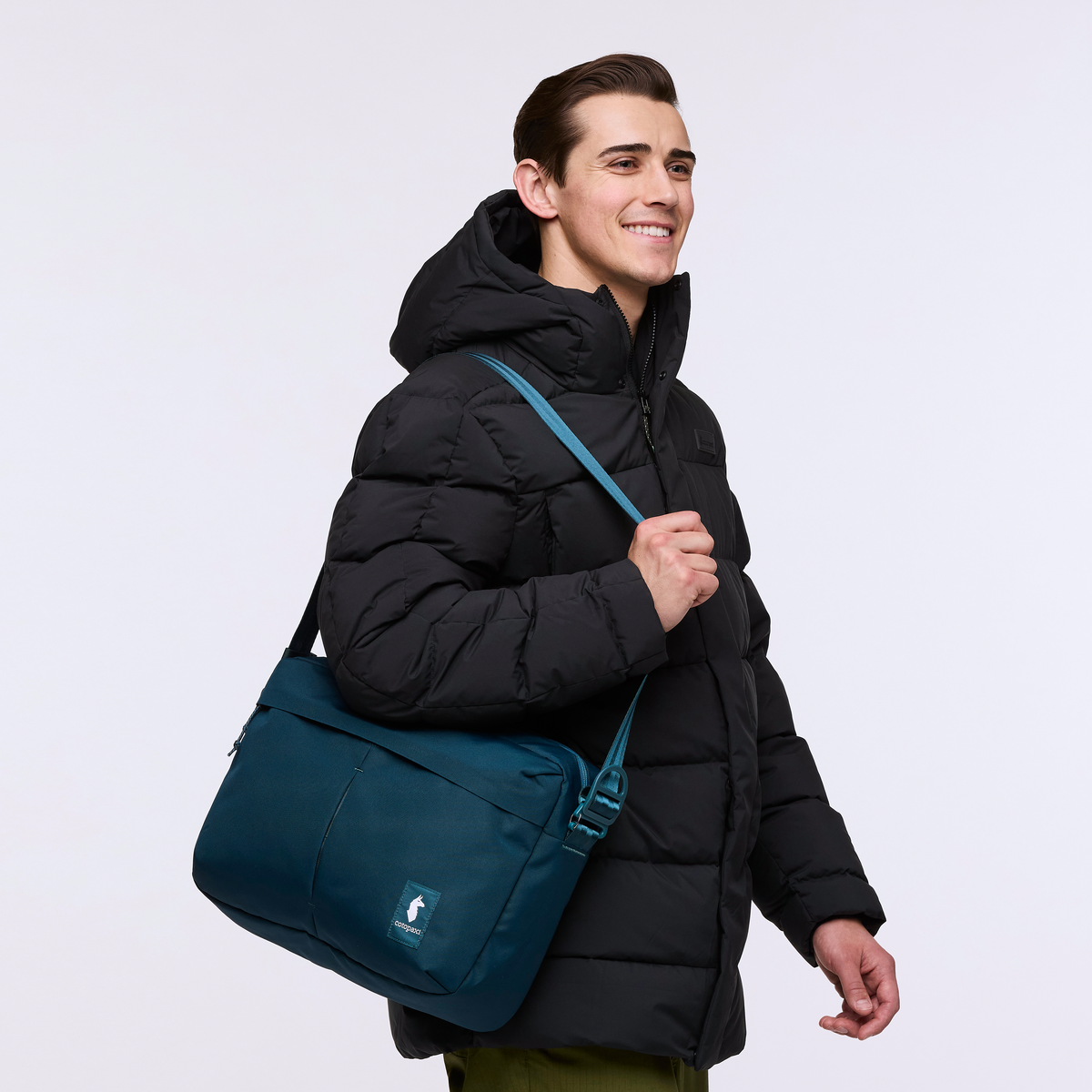 Mente 15L Messenger Bag every day - Image 14